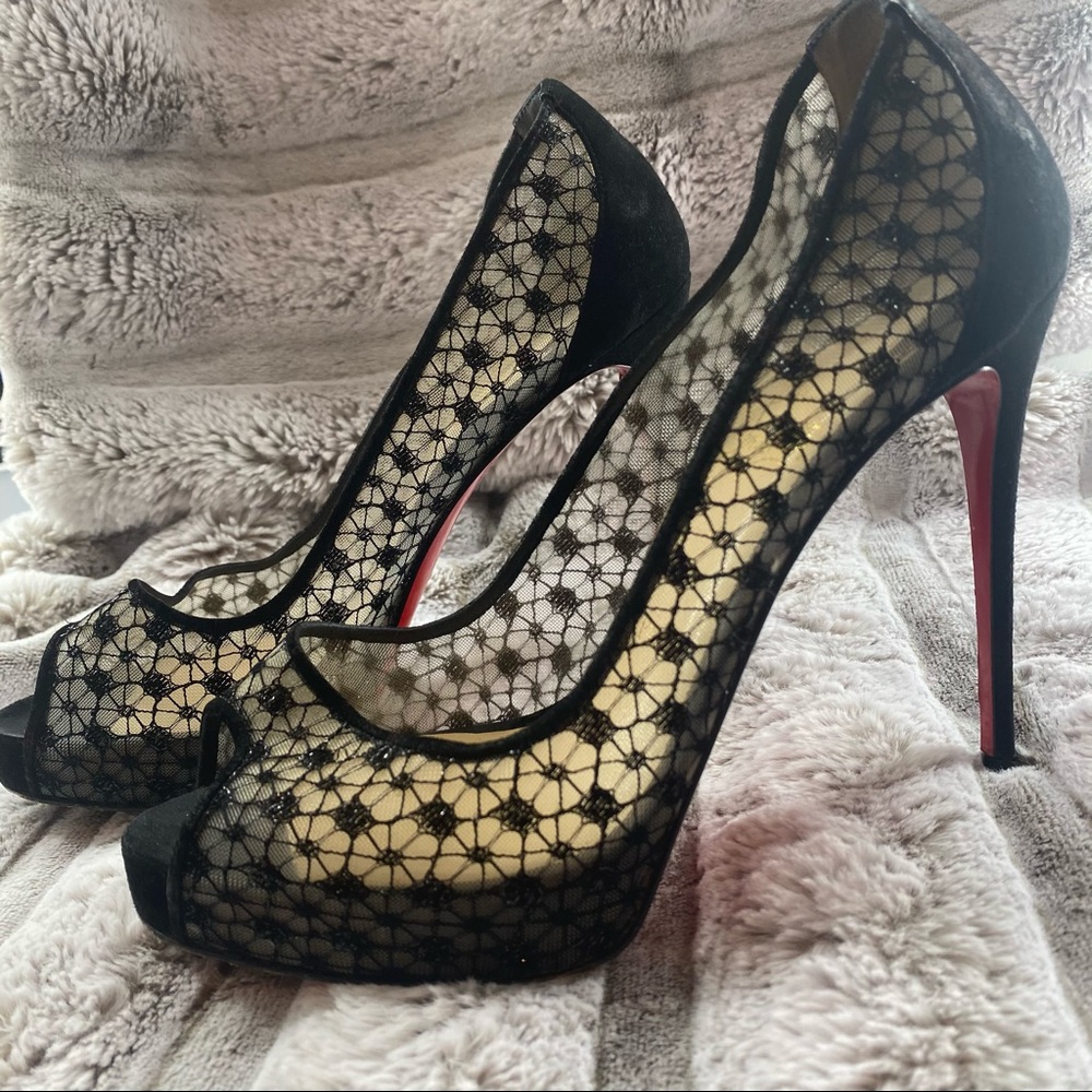 CHRISTIAN LOUBOUTIN
Black Patent Leather and Lace Fetish Peep Toe